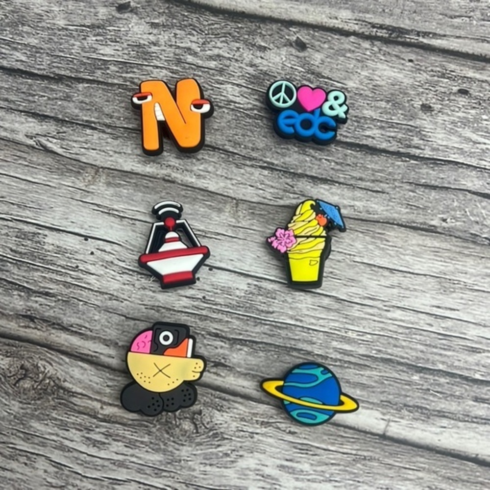 6 Random Shoe Charm Crocs